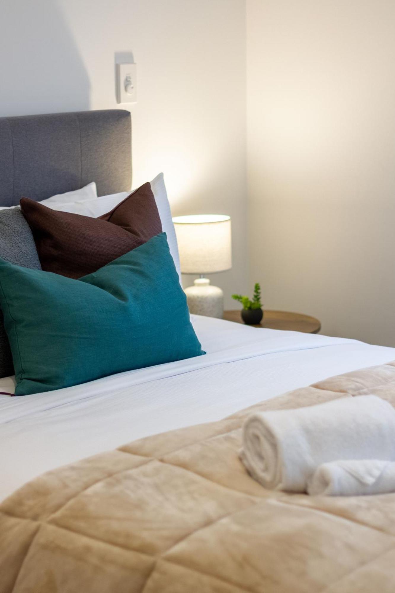 Executive Suite On Lichfield Street - 2 Bed 2 Bath Christchurch Dış mekan fotoğraf