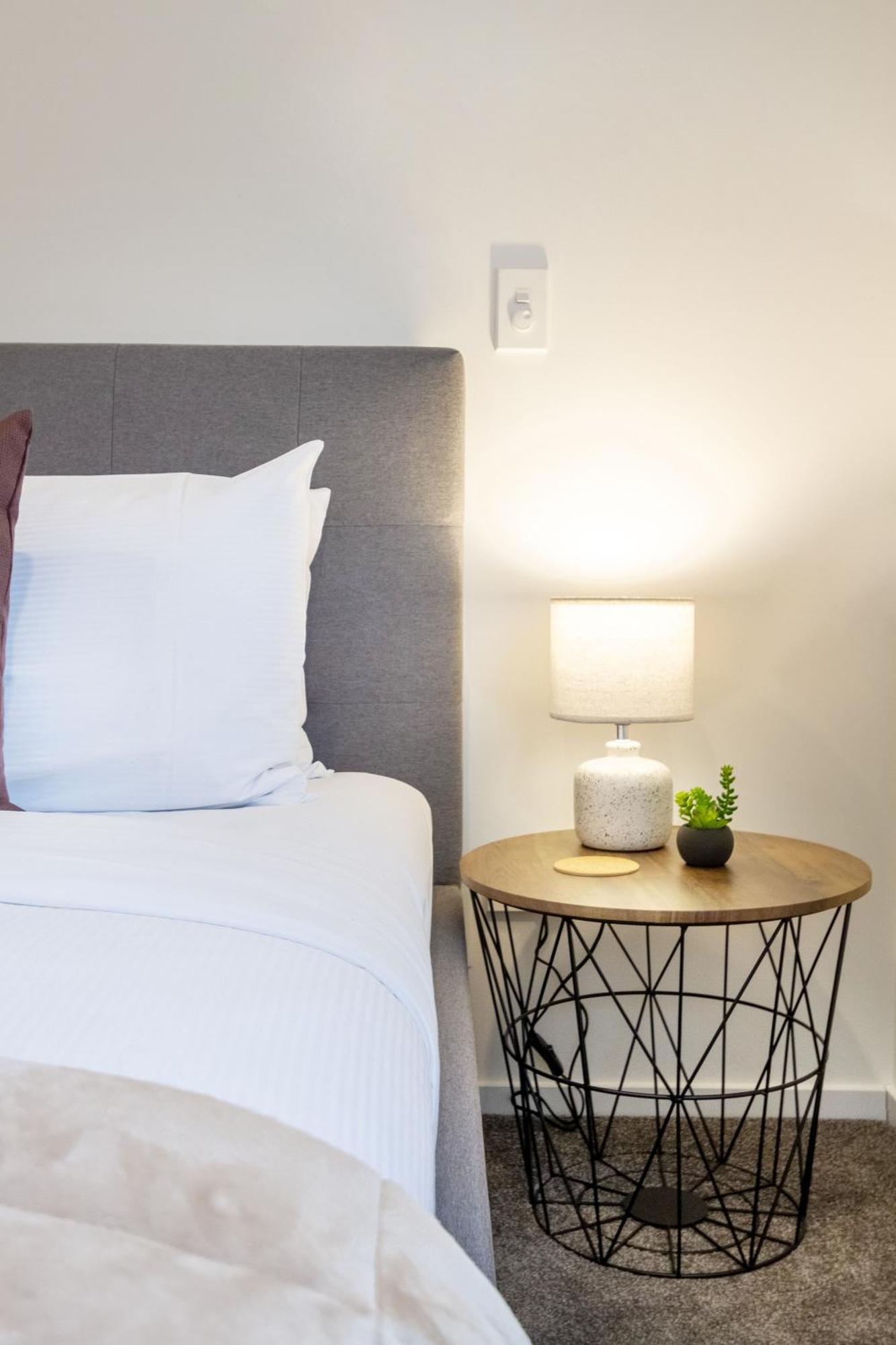 Executive Suite On Lichfield Street - 2 Bed 2 Bath Christchurch Dış mekan fotoğraf