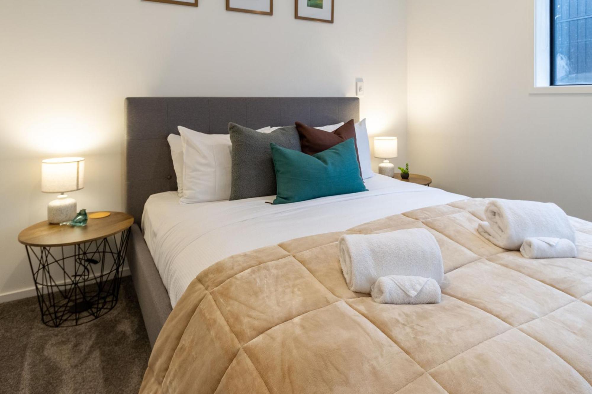 Executive Suite On Lichfield Street - 2 Bed 2 Bath Christchurch Dış mekan fotoğraf