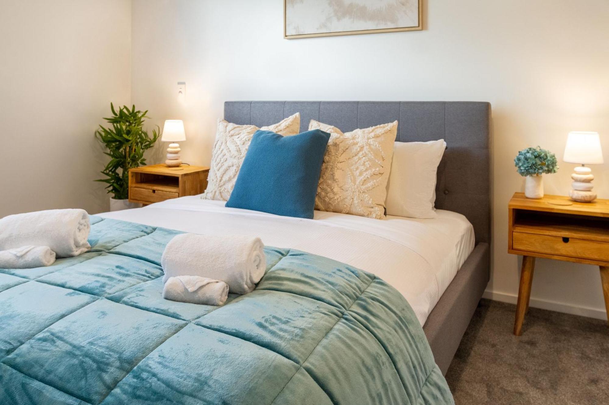 Executive Suite On Lichfield Street - 2 Bed 2 Bath Christchurch Dış mekan fotoğraf