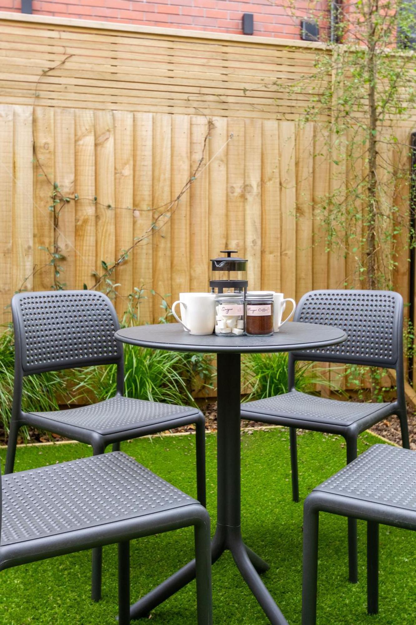 Executive Suite On Lichfield Street - 2 Bed 2 Bath Christchurch Dış mekan fotoğraf